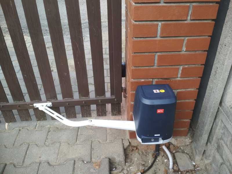 szlaban pilot napęd bramy garażowe ogrodzeniowe sprzedaż montaż serwis