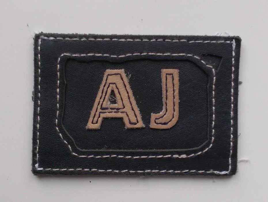 Лейблы / ярлыки на джинсы AJ / Armani Jeans, кожа / экокожа, оригинал