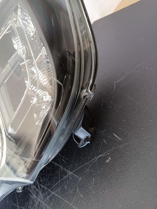 Farol Peugeot Box 2017