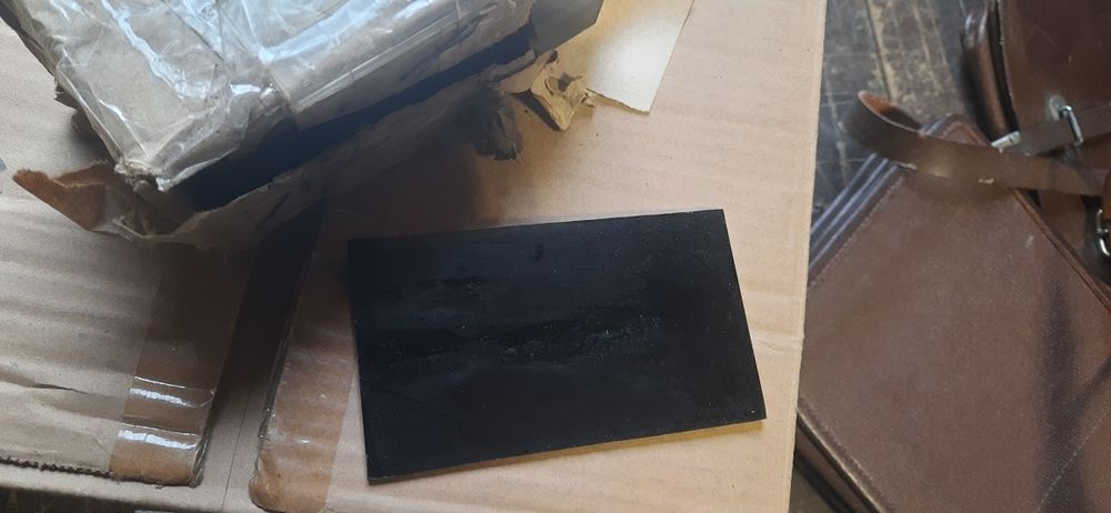 Скло захисне затемнююче для спостережень за сонцем. світлофільтр 70*12