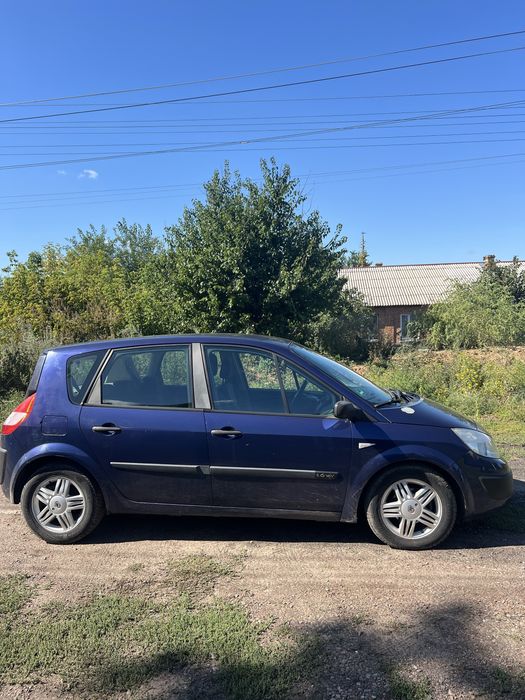 Продам автомобіль Reno scenic 2 покоління