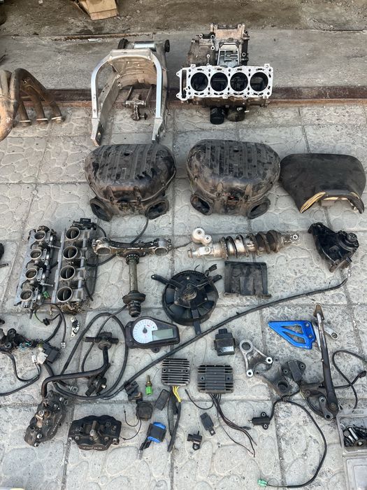 Suzuki gsx r k1-k3 600 750