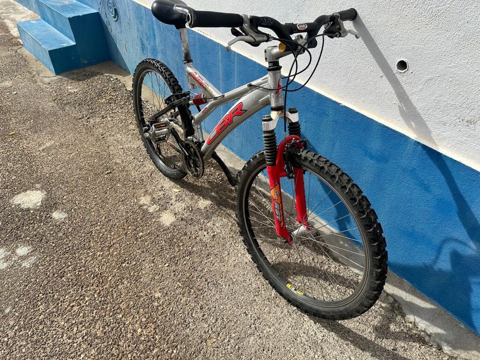 Bicicleta cbr 2000