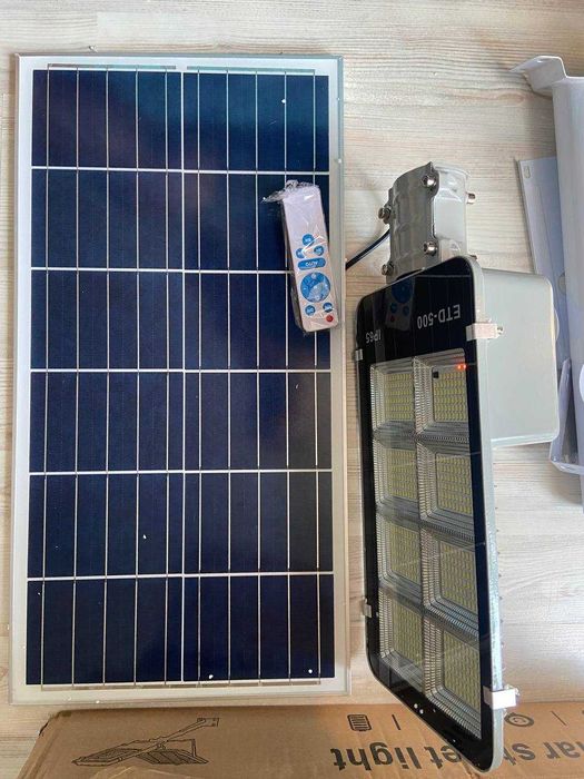 Прожектор уличный фонарь светодиодный 500 W на солнечной батарее