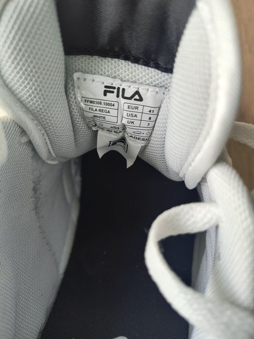 Кросівки Fila, білі кросівки