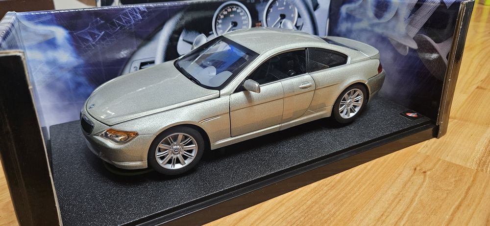 ミニカー HOT WHEELS  BMW645Ci ミニカー HOT WHEELS BMW645Ci Hot Wheels BMW 645Ci 1:18 Scale