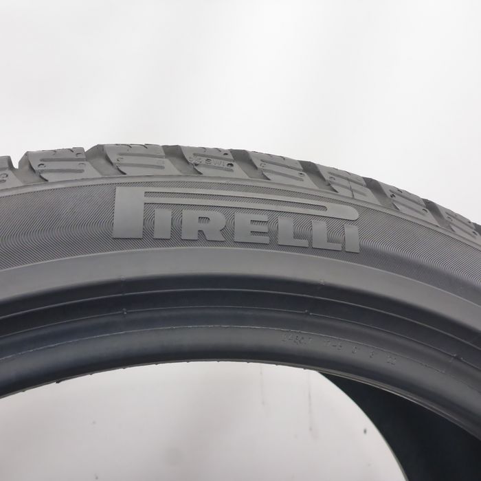 Opony 235/40/18 Pirelli 235/40R18 MO 95V XL Winter Zimowe 2019 7-7,5mm
