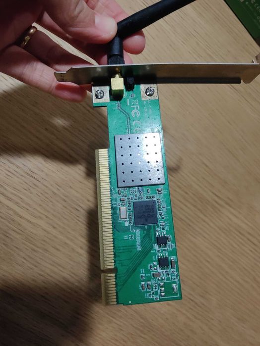 Placa de Rede Wi-Fi PCI ASUS WL-138G V2 com Antena