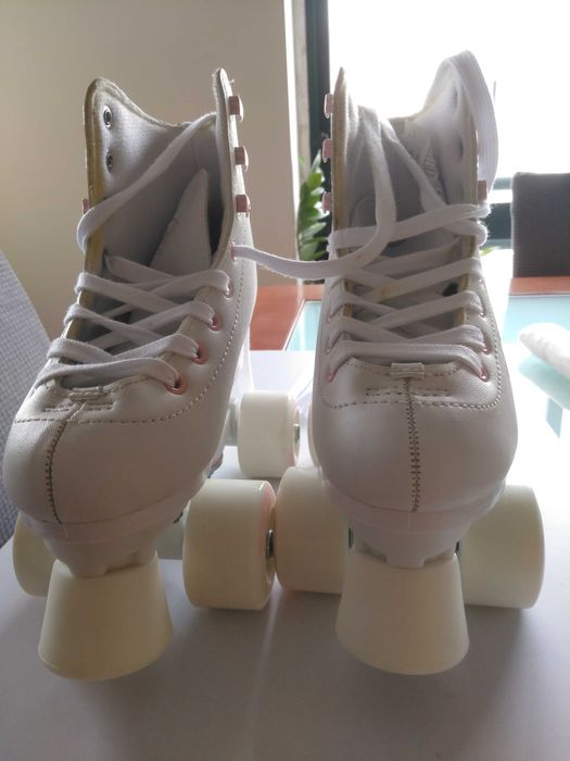 Patins de rodas de estilo artístico