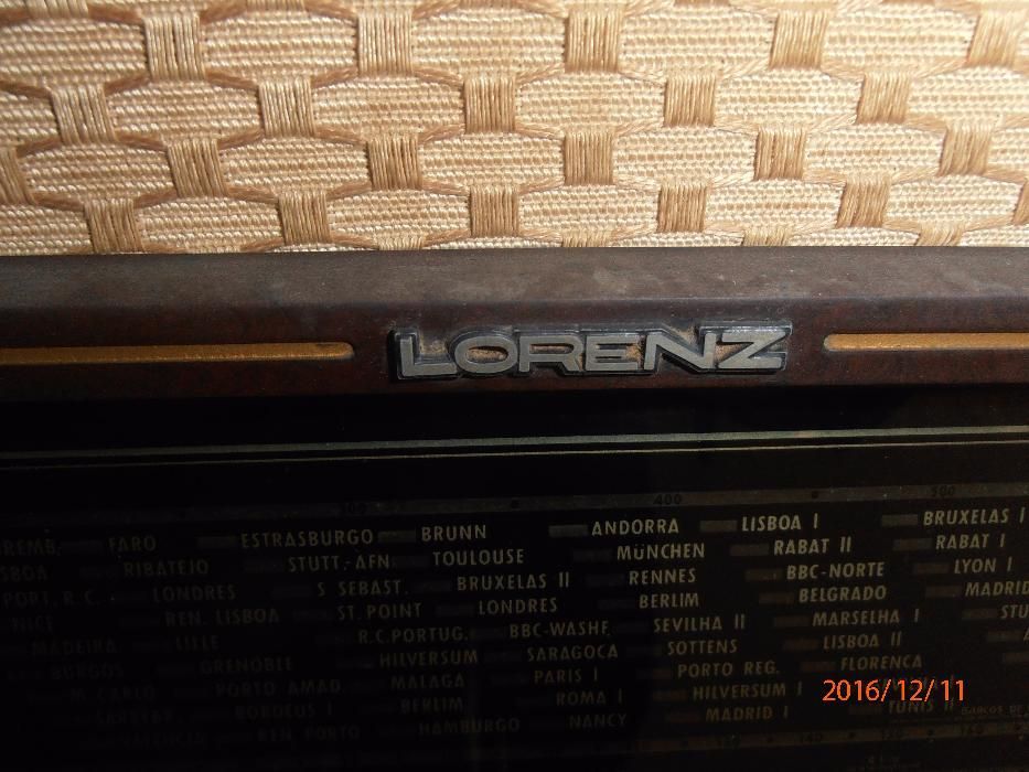 Rádio antigo