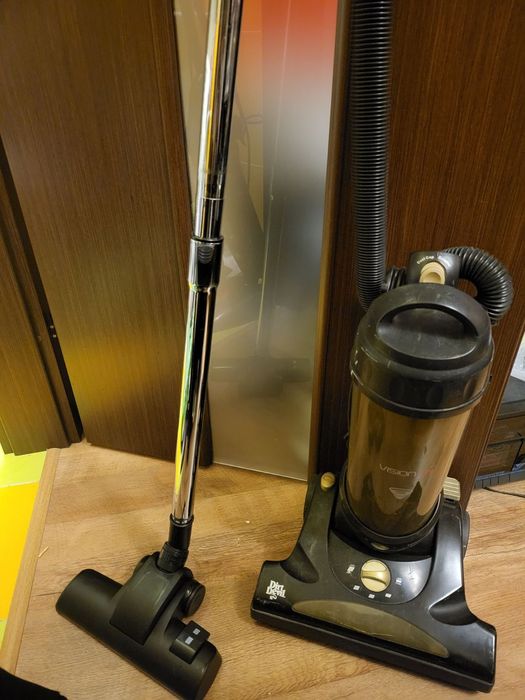 Пылесос фирменный  моющийся