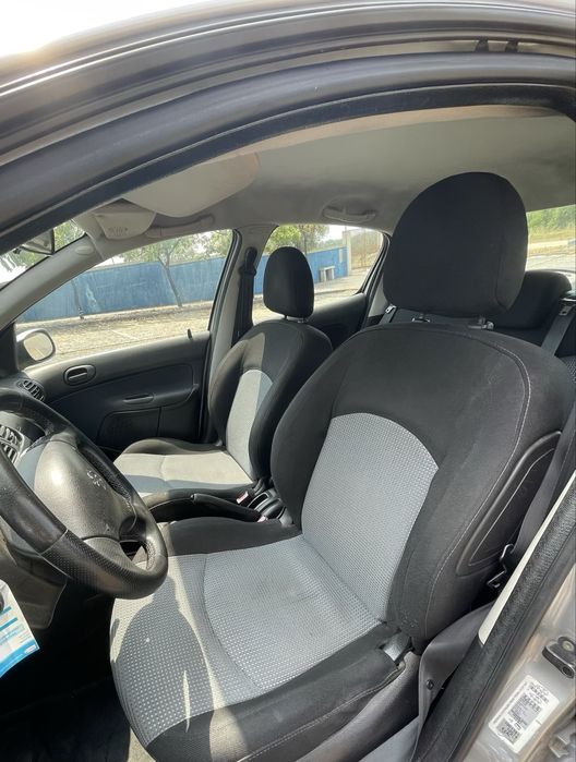 Peugeot 206 1.1 HFX foto 4