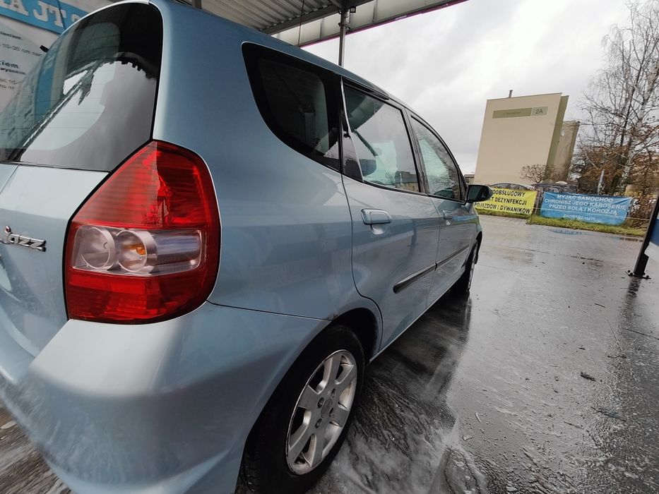 Honda Jazz  1.4 i-DSI 83 KM grudzień 2006
