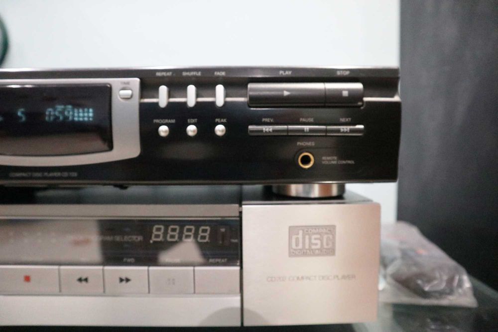 Cd проигрыватель пишущий PHILIPS CDR-870 и PHILIPS CD-723