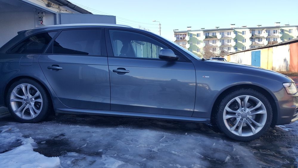 Audi A4 B8 2.0TDI Lift - Sline