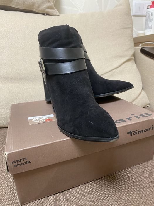 Черевики Tamaris на підборах 41р