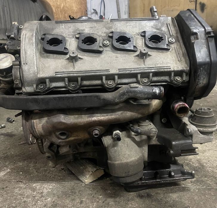 Продам двигун від Ауді А8 Д2 3.7