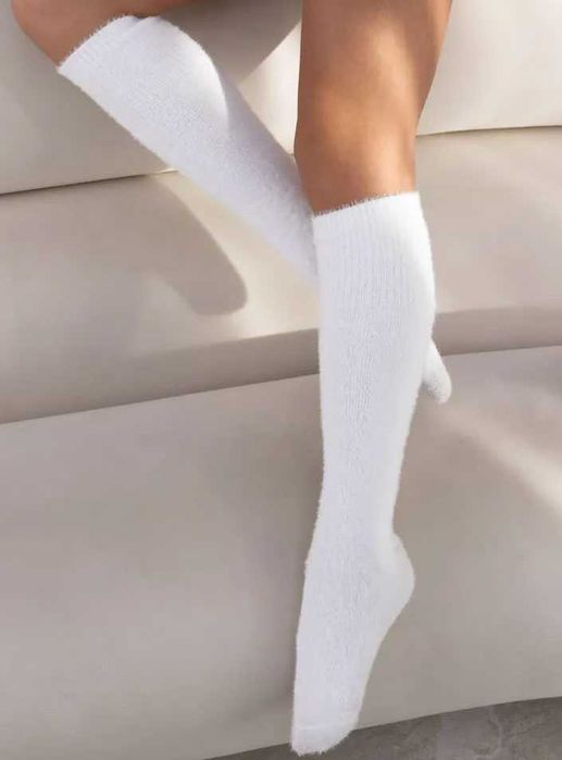 Пухнасті теплі білі гольфи з вовною