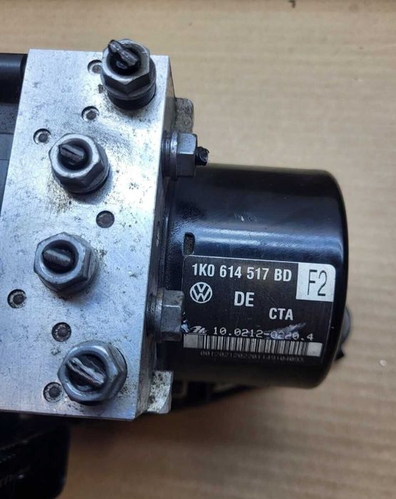Блок АБС ABS ESP Volkswagen Golf 5,Golf 6,Golf +,Skoda A5,Audi a3,Seat