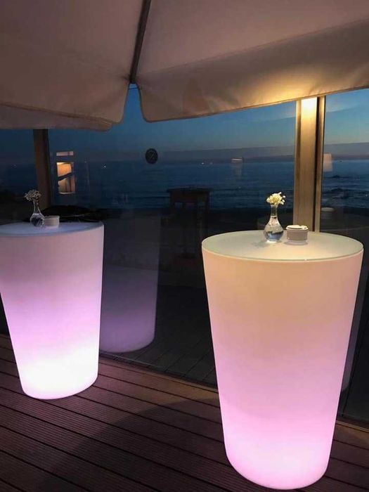 Mobiliario led com varias cores