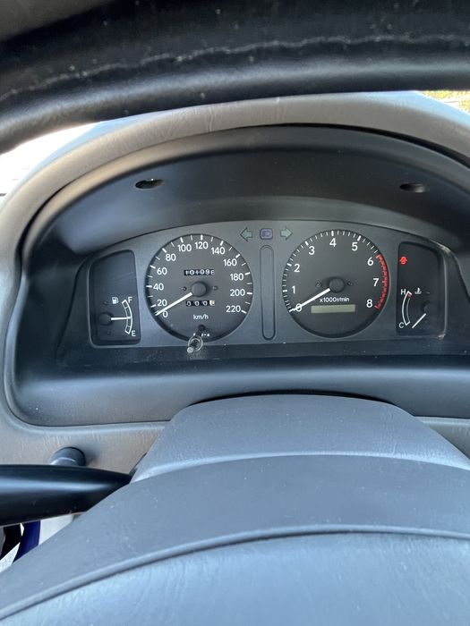 Toyota Corolla Liftback E11 1.3 Gasolina – 102.000 km – 3.000€