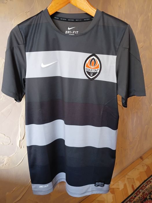 Фудболка  Nike оригінал, нова. Для фанів шахтаря