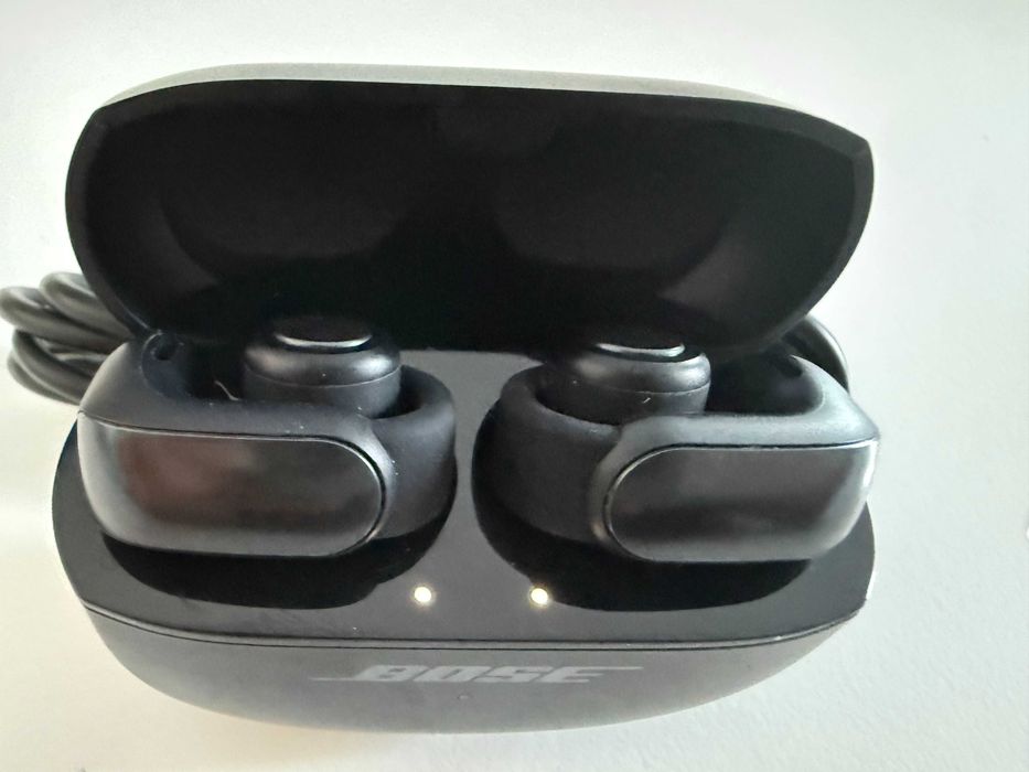 Fones Bose Ultra Earbuds como novos, som PREMIUM