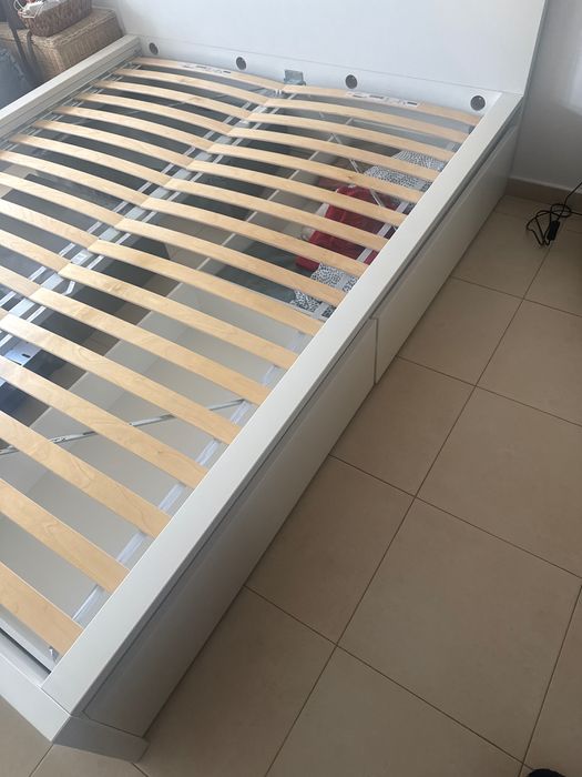 Cama de casal ikea com duas gavetas
