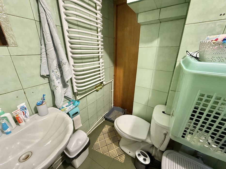 Продаж 1 кімнатної квартири на Привокзальній з власною ділянкою