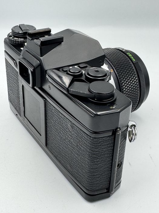 Olympus OM-4 + Zuiko 28mm f/2.0 MC Rare
