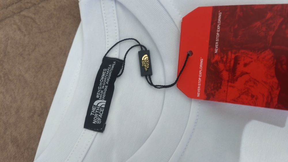 T-shirt the north face