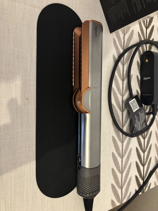 Vendo Dyson Airstrait