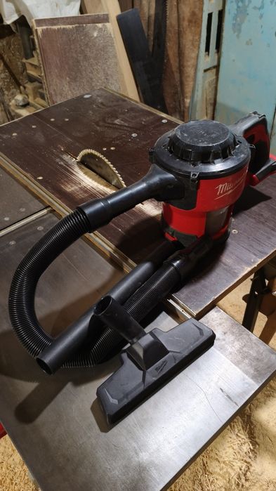 Пилосос Milwaukee M18