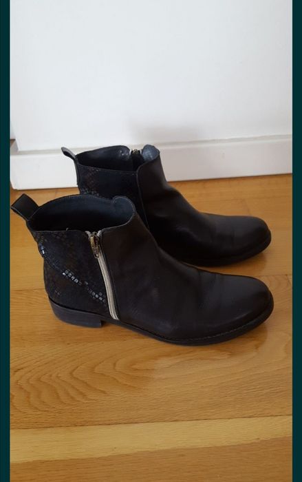 Botim Pele e aplicação Pele Cobra Brilho