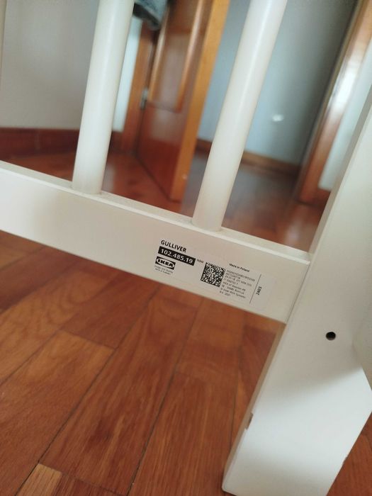 Berço / cama de grades