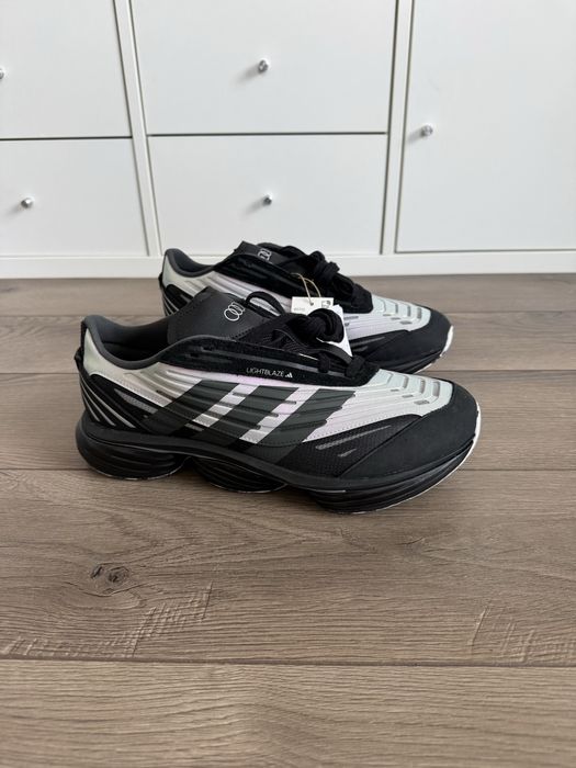 Кросівки Adidas Lightblaze  Audi Revolut F1 Team оригінал 44р