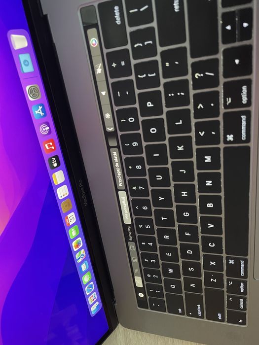 Macbook Pro A1707