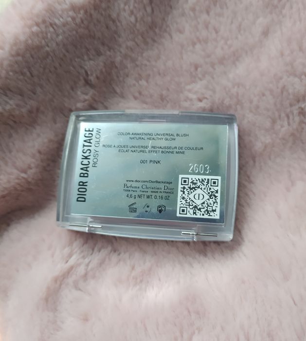 Румяна Dior Backstage Rosy Glow Blush оттенок 001 розовый