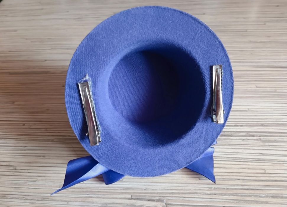 Kapelusz spinka do włosów