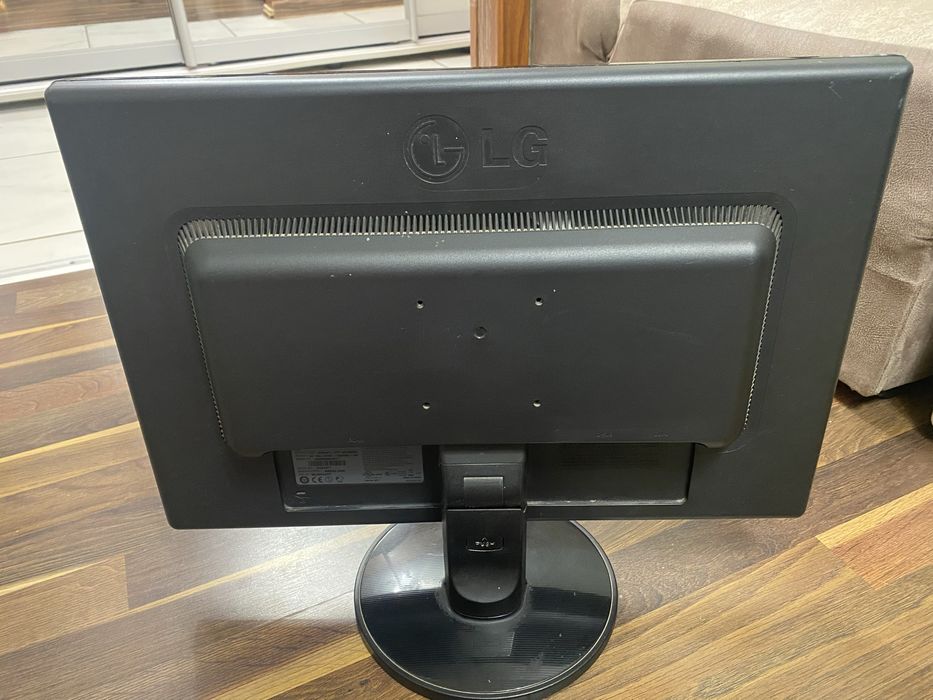 Монитор Lg Flatron