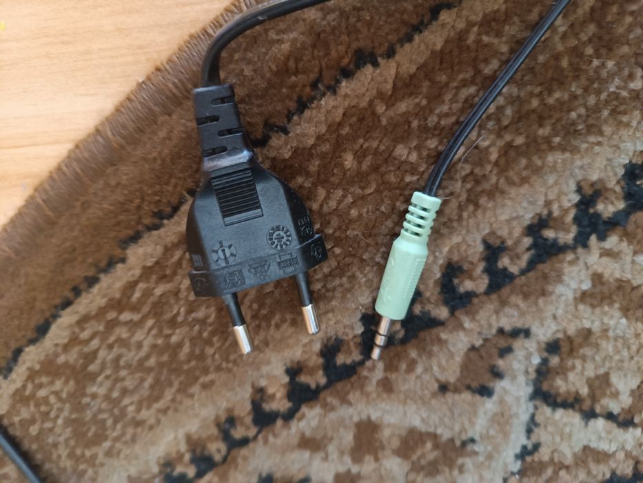 Sprzedam 2 głośniki Genius