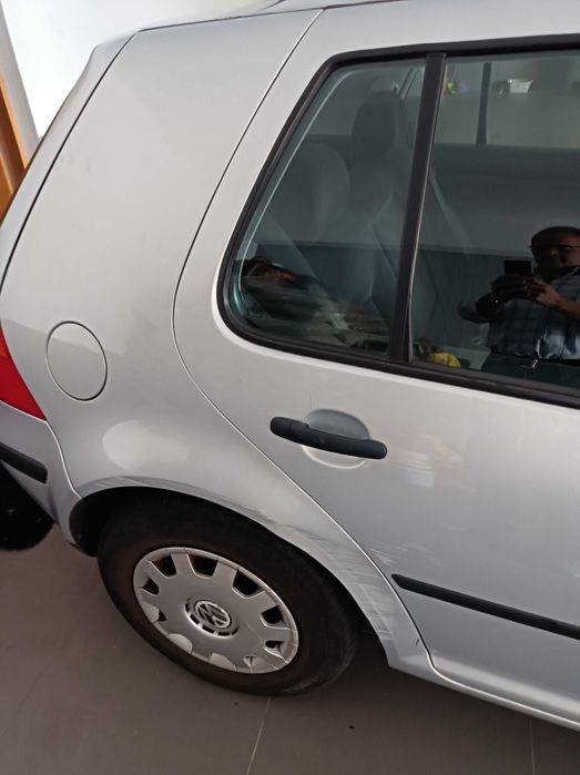 Viatura usada, apesar da idade com poucos Km conforme fotos.