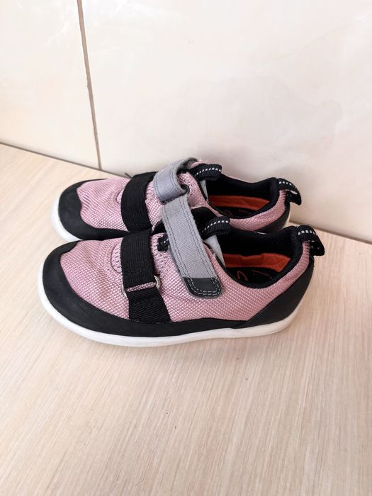 Кросівки для дівчинки