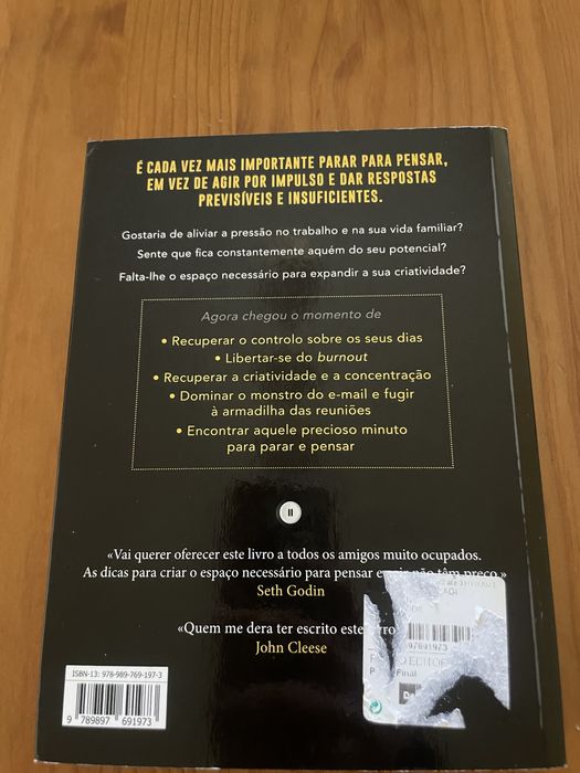 Livro “Parar, Pensar, Agir” - Juliet Funt
