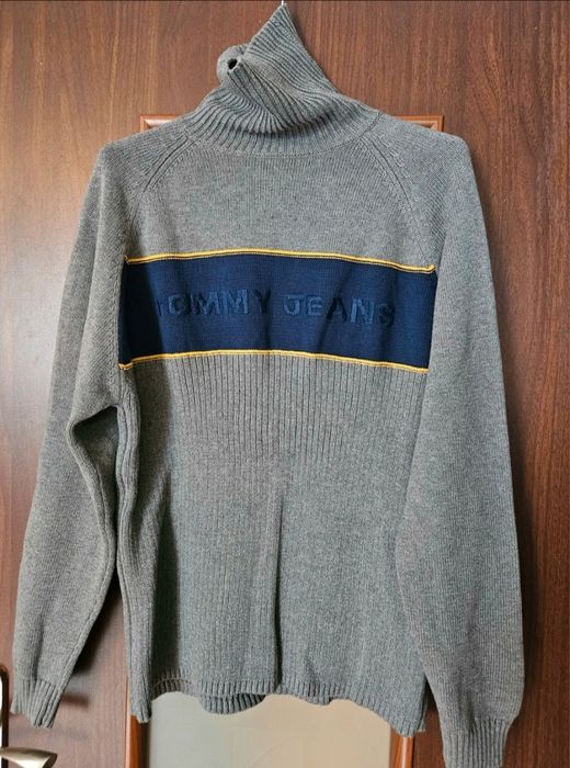 Sweter z golfem Tommy Jeans