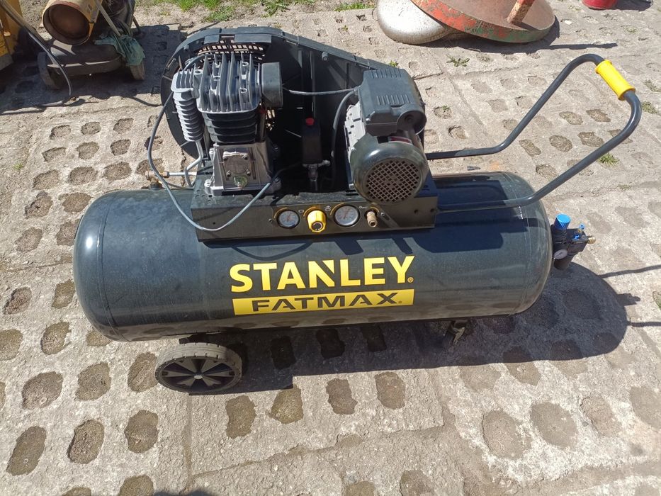 Kompresor stanley fatmax