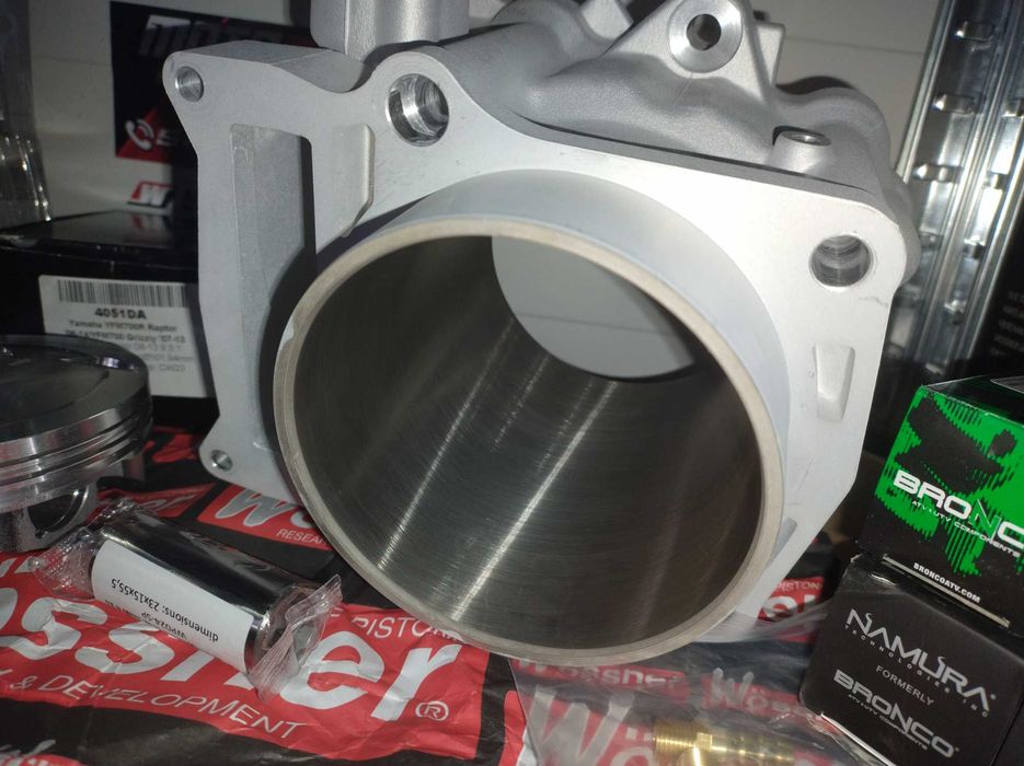 Yamaha yfm grizzly 700 rok 07-15 cylinder tłok uszczelki