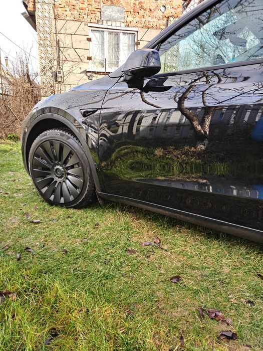 Ковпаки Tesla model Y R 19, комплект 4 шт