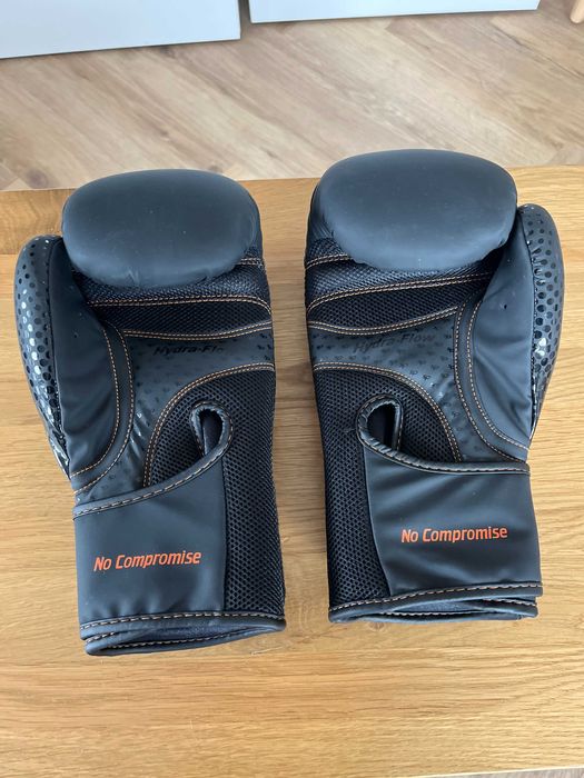 Rękawice bokserskie Starpro M33 8 oz – czarne