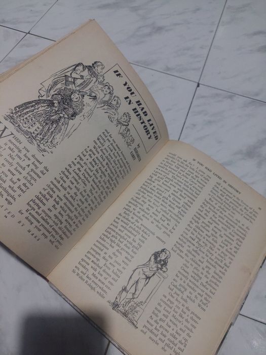 Livro antigo -1953 - " Daily Mail - Annual for Boy's and Girls"